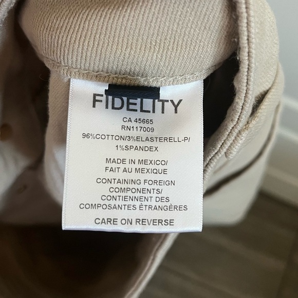 Fidelity Jimi Boyfriend Shorts in Sand Size 29 - Picture 8 of 8